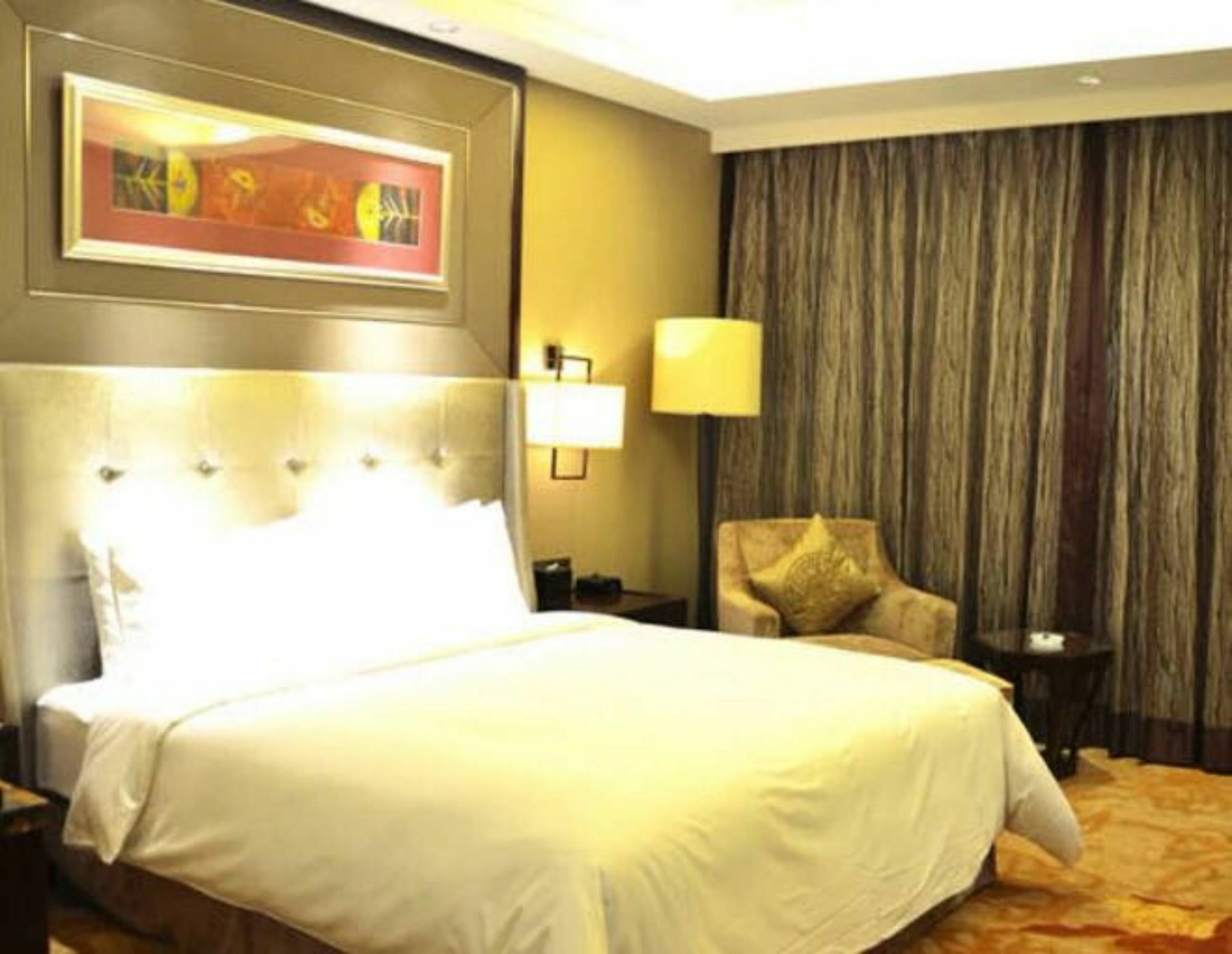 Xi'An Tanglong International Hotel ภายนอก รูปภาพ